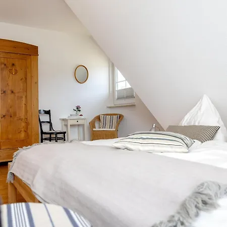 Haus 149, Kiefernweg 2 B *